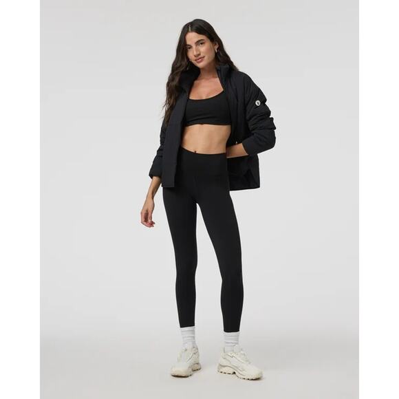 New VUORI Canyon Insulated Jacket Small - Picture 4 of 8